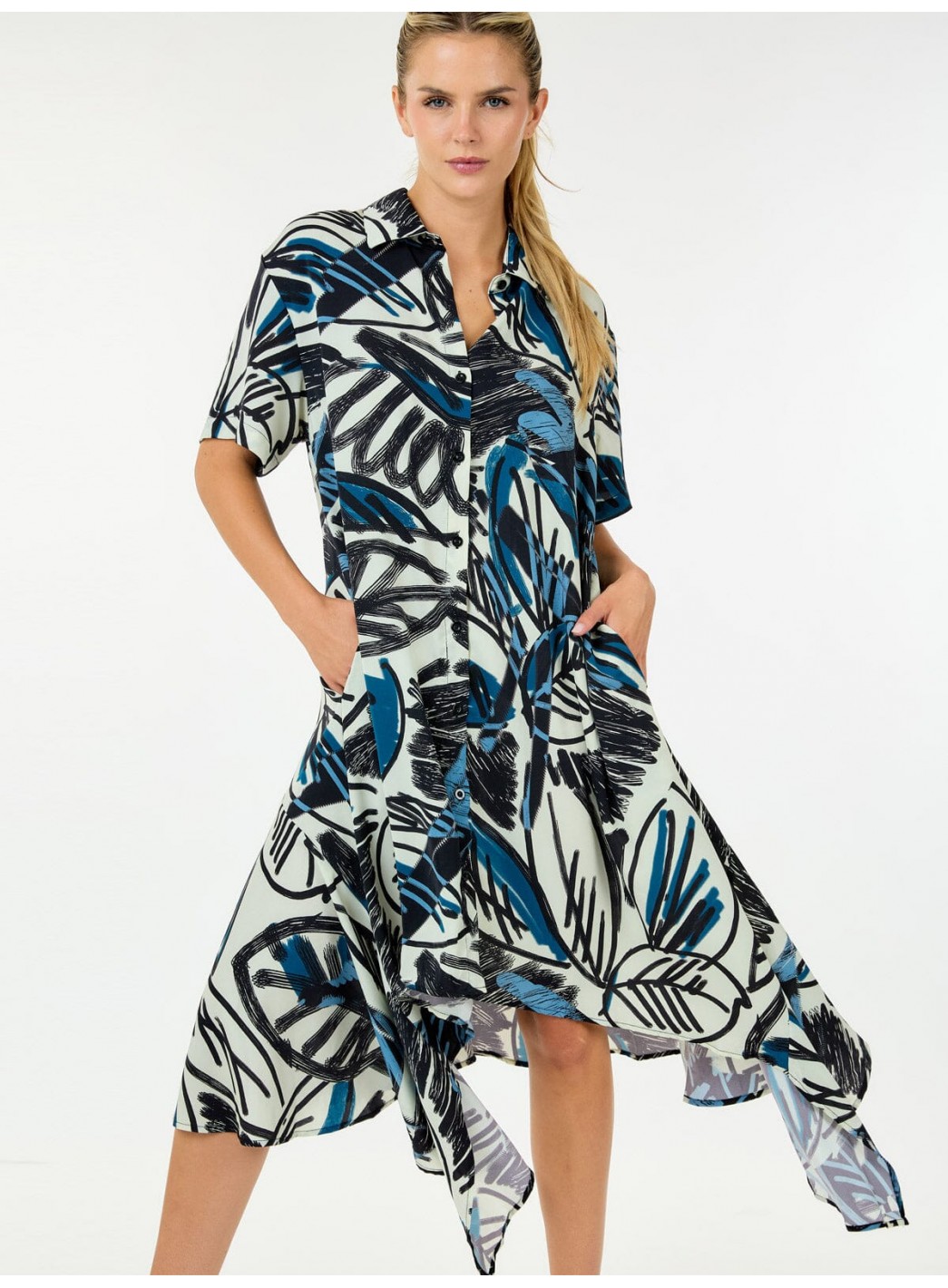 WOMEN'S SHORT SLEEVE BUTTON UP LOOSE FIT...