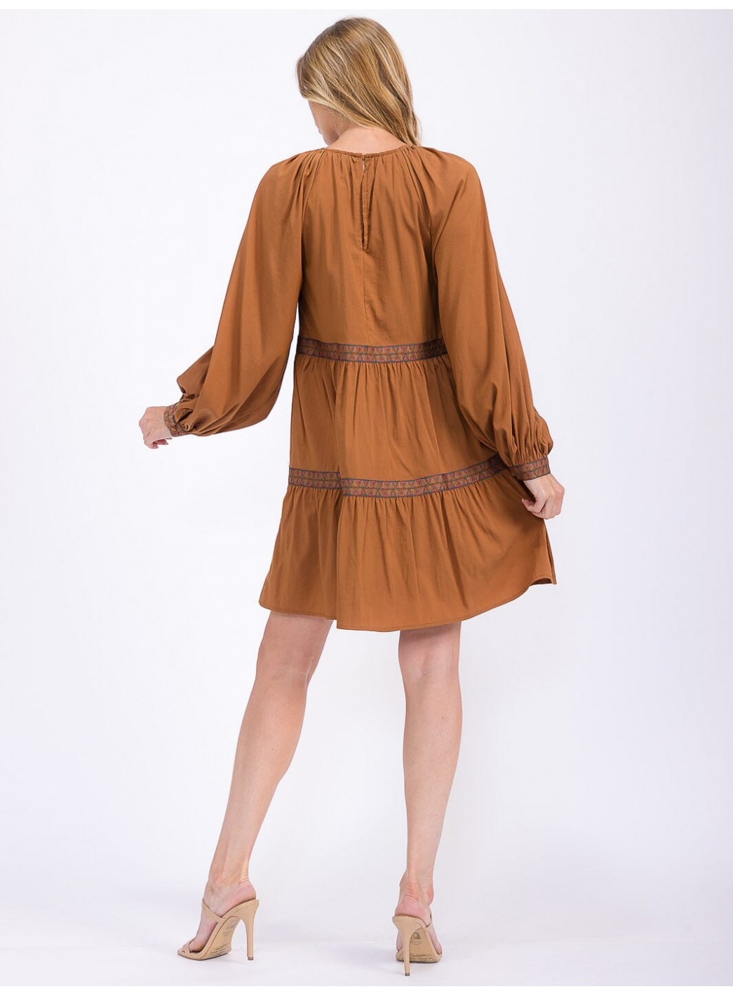 WOMEN'S LONG SLEEVE TRIM DETAILED TIERED MINI DRESS WOMEN'S LONG SLEEVE TRIM DETAILED TIERED MINI DRESS