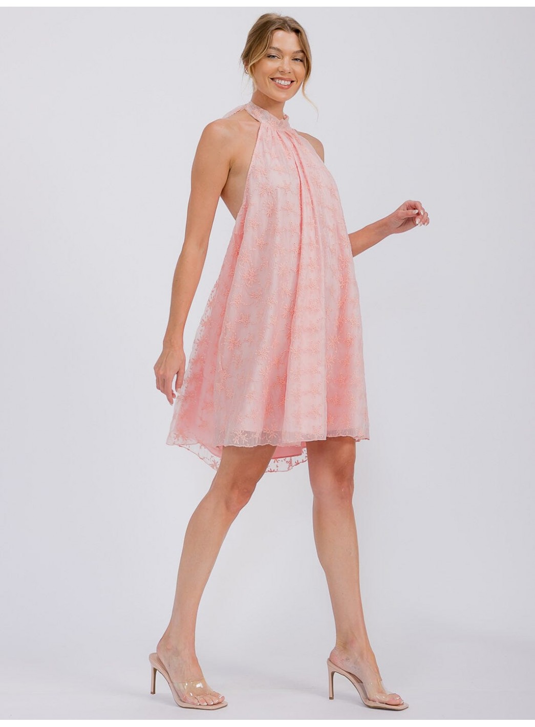 WOMEN'S SLEEVELESS HALTER NECK CROCHET FLORAL MINI DRESS WOMEN'S SLEEVELESS HALTER NECK CROCHET FLORAL MINI DRESS