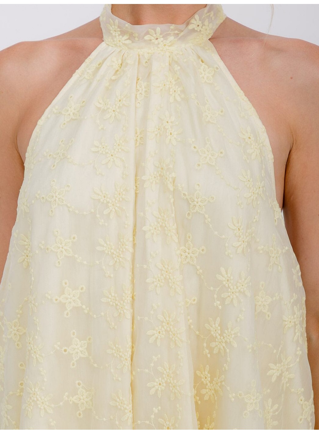 WOMEN'S SLEEVELESS HALTER NECK CROCHET FLORAL MINI DRESS WOMEN'S SLEEVELESS HALTER NECK CROCHET FLORAL MINI DRESS