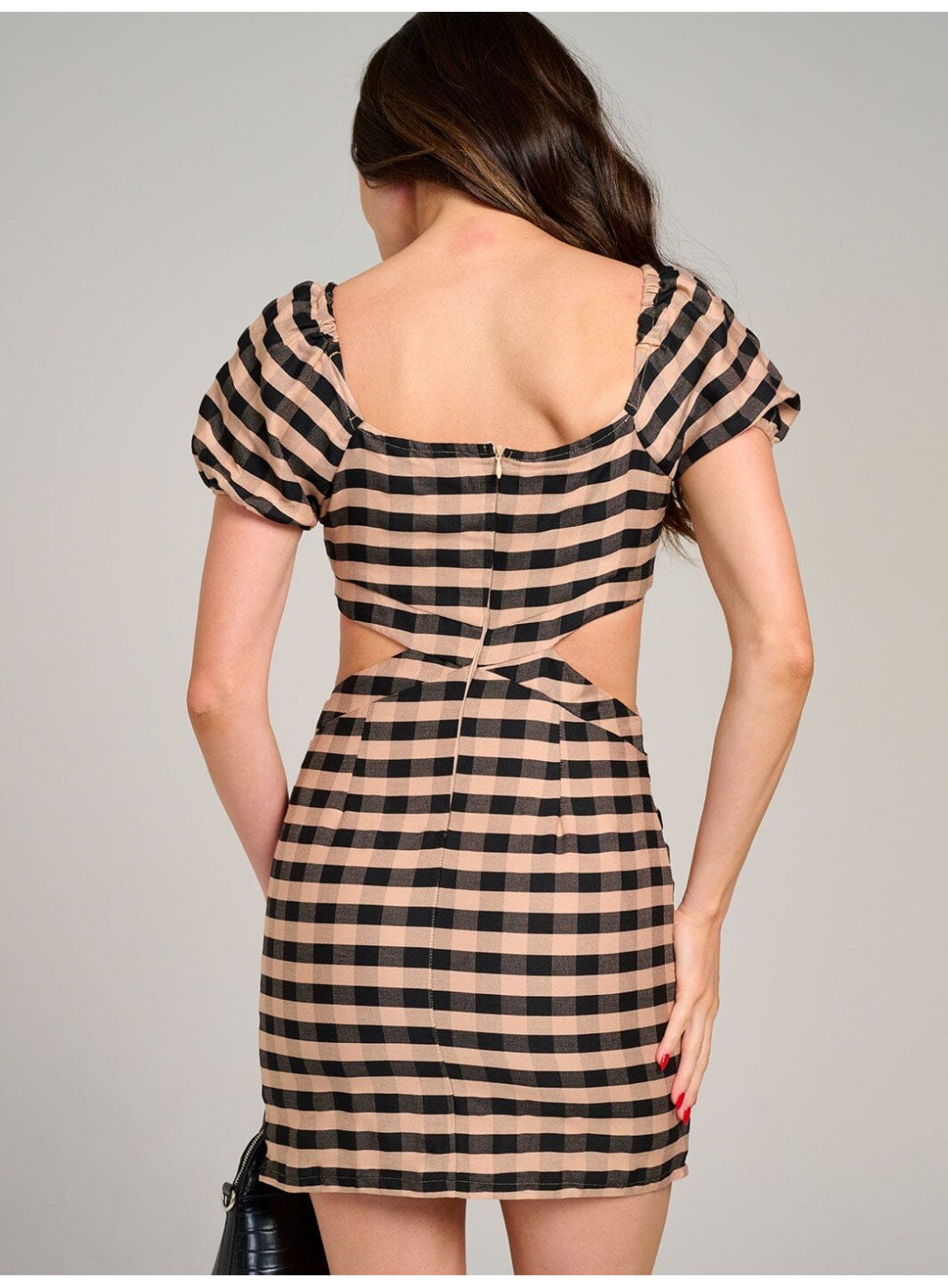 WOMEN'S SHORT SLEEVE CUT OUT COLORBLOCK STRIPES BODYCON MINI DRESS WOMEN'S SHORT SLEEVE CUT OUT COLORBLOCK STRIPES BODYCON MINI DRESS