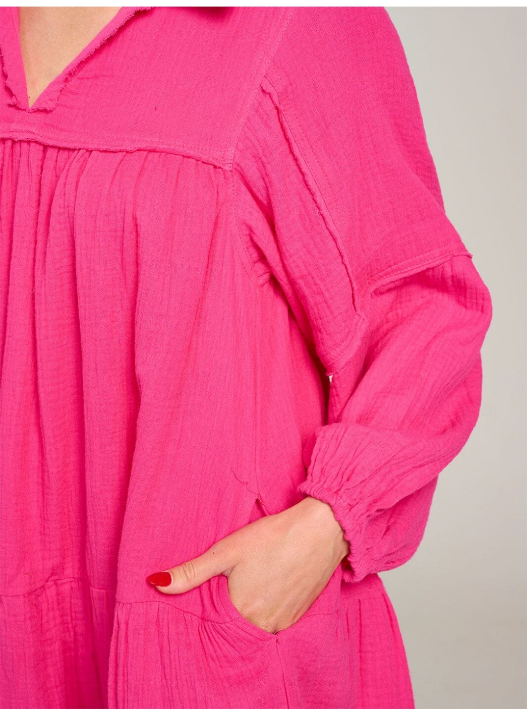 WOMEN'S LONG SLEEVE V-NECK FRONT POCKETS TIERED MIDI DRESS