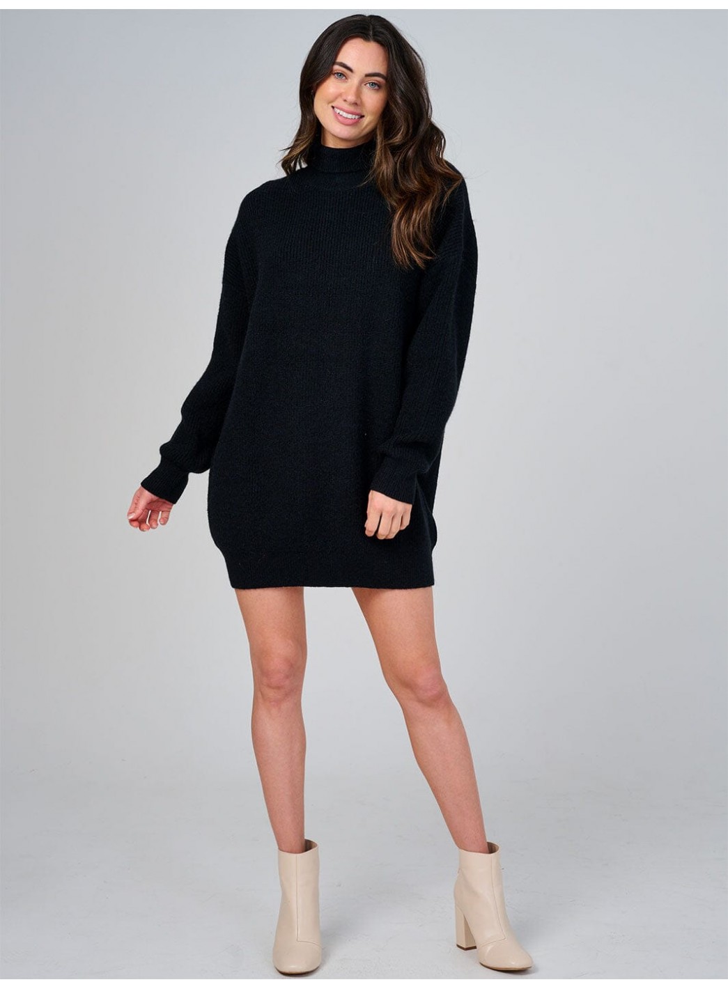 WOMEN'S LONG SLEEVE TURTLE NECK LOOSE FIT KNIT MINI DRESS